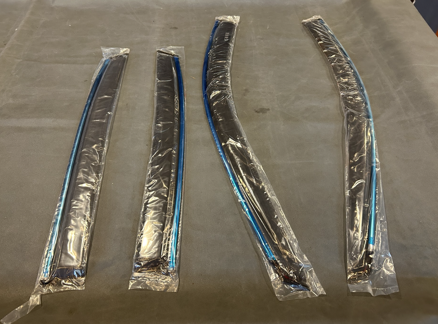 Xevaban.com 214 Giải Phóng là đơn vị chuyên cung cấp đồ chơi bingo, phụ kiện bingo, phụ kiện oto, đồ chơi oto, xevaban, 214 giải phóng, vè che mưa bingo, tấm che mưa bingo, lưỡi che mưa bingo.